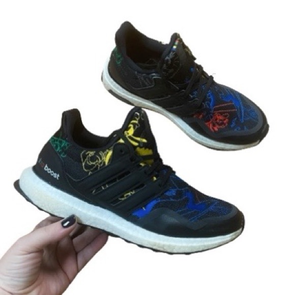 RARE HTF Adidas x Disney Ultra Boost Black & Multi Goofy Graphic Sneaker Size 6 - Picture 1 of 9